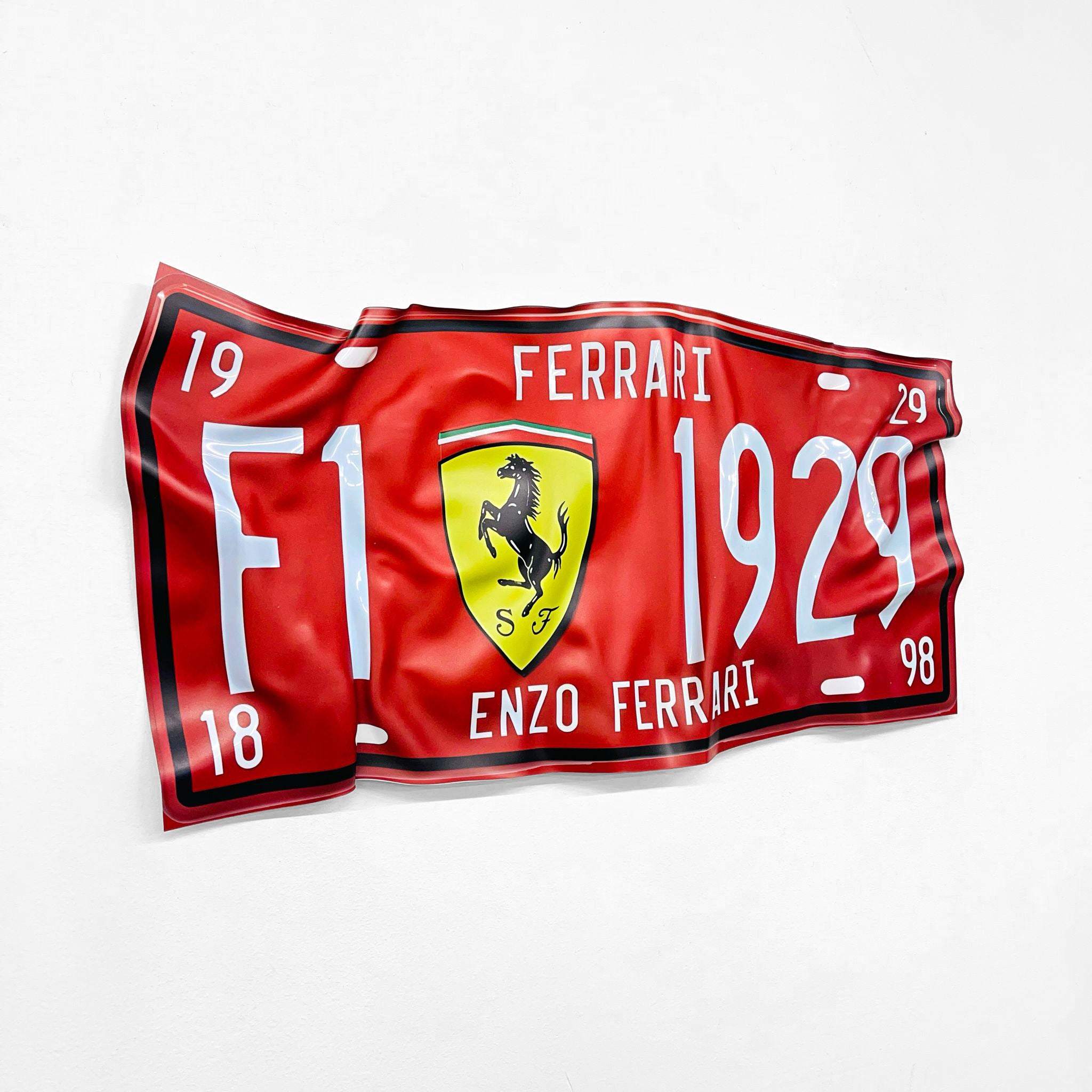 Tableau froissé - Plaque Ferrari - Luxartis